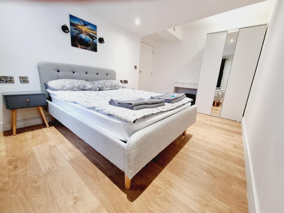 Lmk, Spacious 1 Bedroom Ground Floor Apartment, Ev Charger, Free Parking Wi-Fi, Great Location Belfast Eksteriør bilde